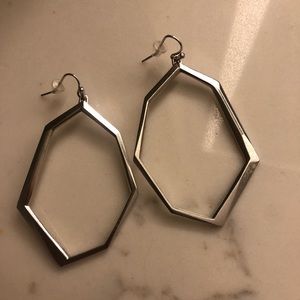 Kendra Scott Lindsey Drop Earrings in Silver